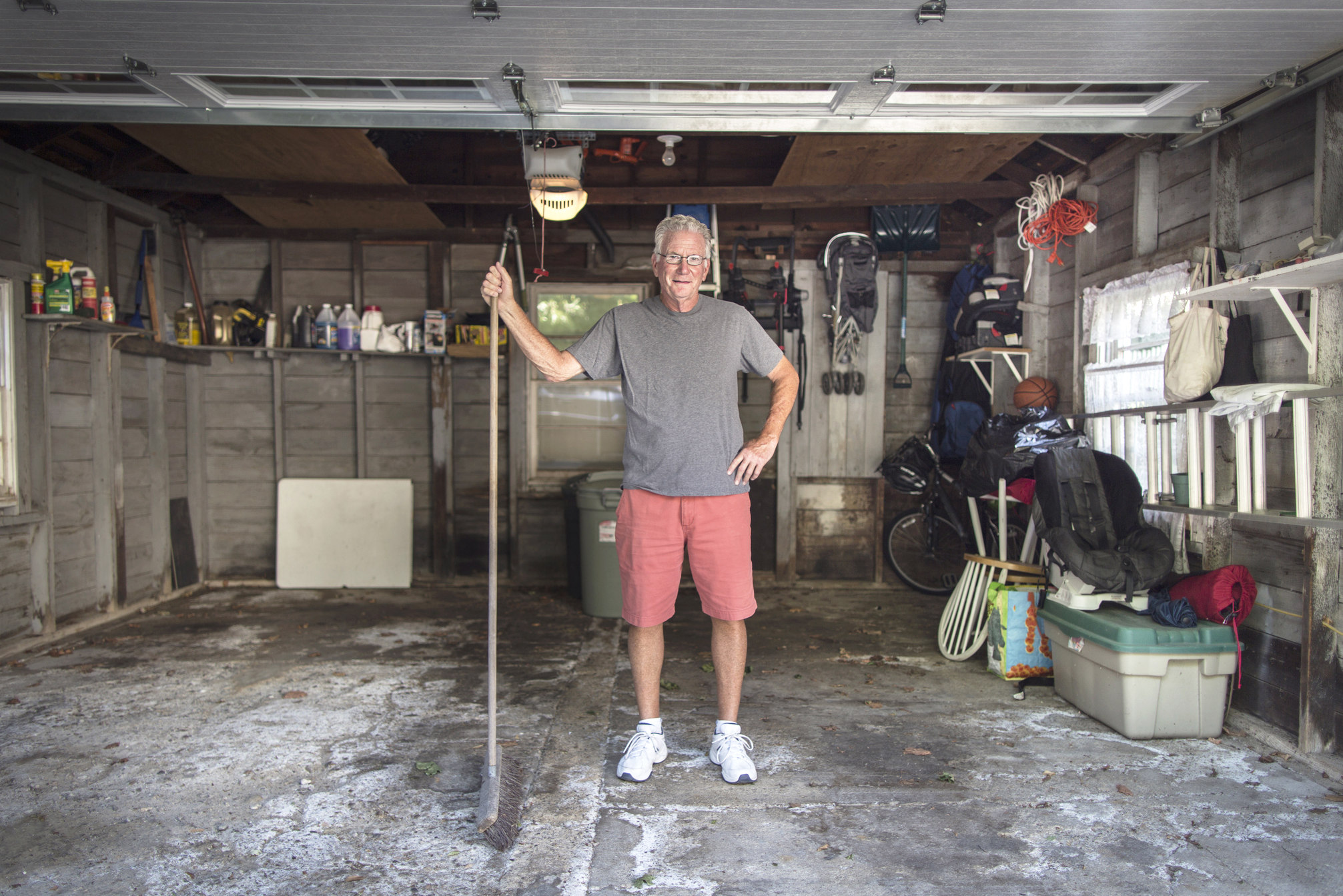 Dependable Cleanout Services To Eliminate Clutter And Maximize Garage Storage Potential